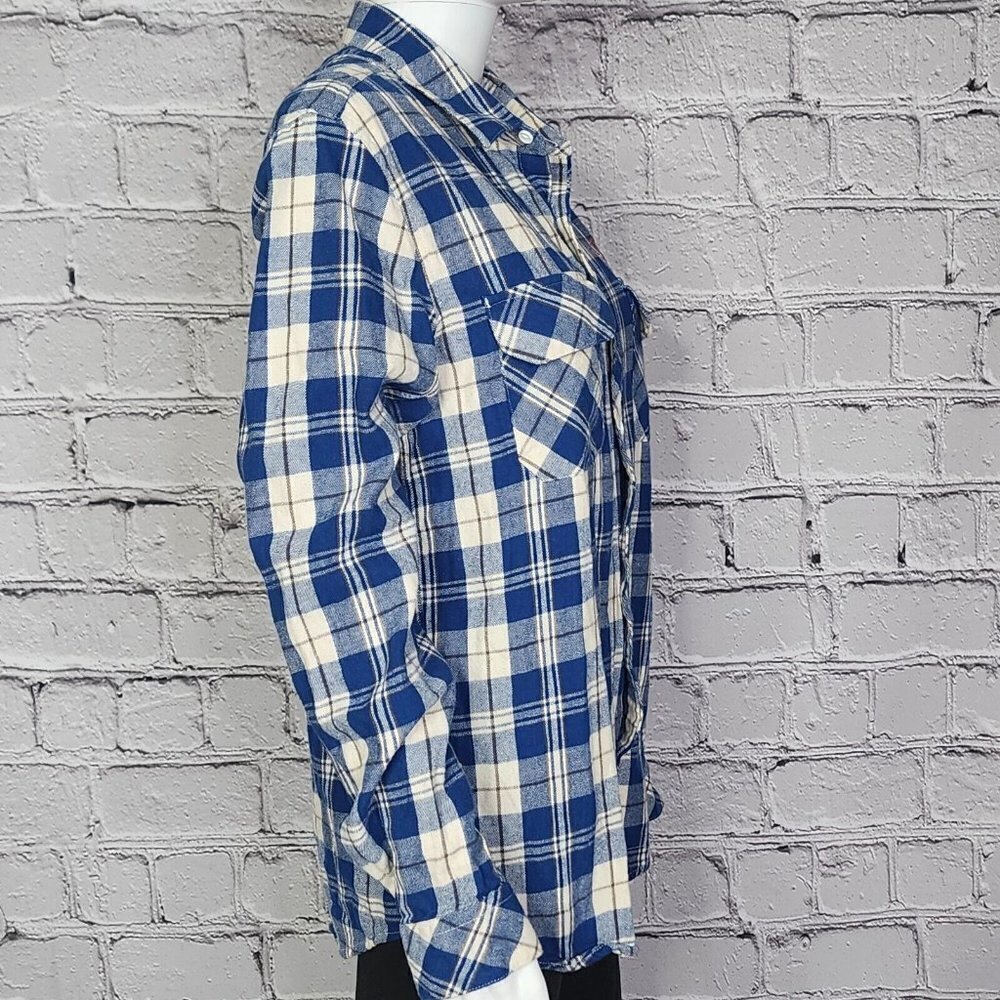 Netflix Stranger Things Plaid Boyfriend Shirt, Women's Medium - Picture 4 of 14